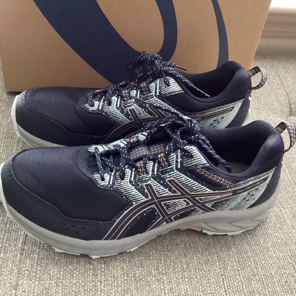 Asics Women's Venture 9 Trail Running Sneakers, size 9.5 - Picture 2 of 11